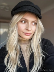 Stepping out in my favorite spring outfit i feel effortlessly stylish