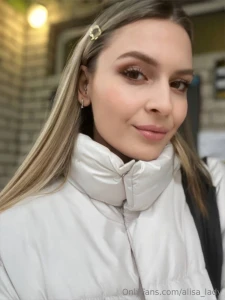 A new work week begins but the lovely spring sunshine makes everything