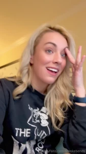 I am totally normal right
