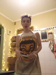 Shall i make you something edible or shall i be your dinner too