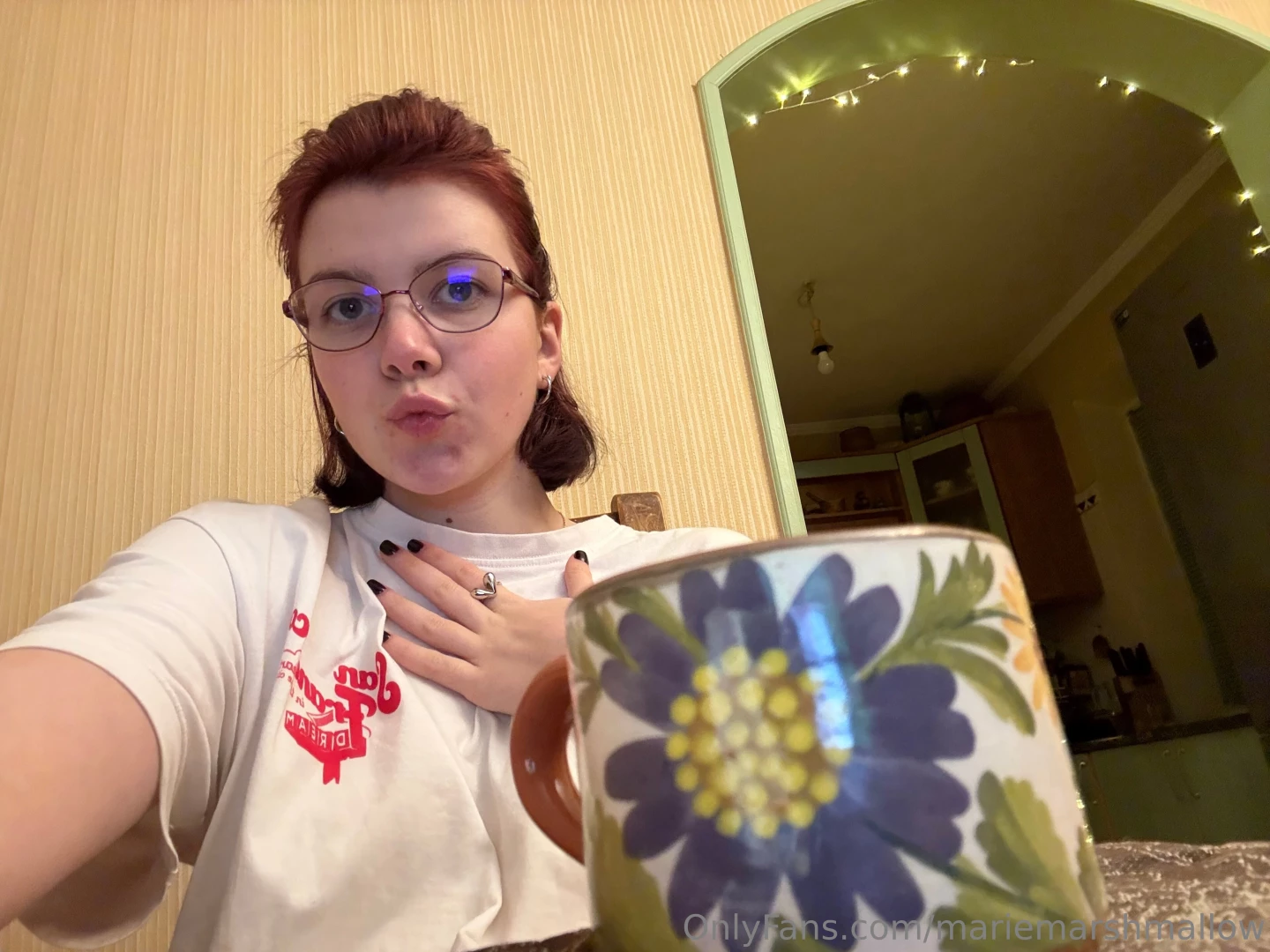 Mornings a warm bed and a cup of tea it makes my mornings a great 