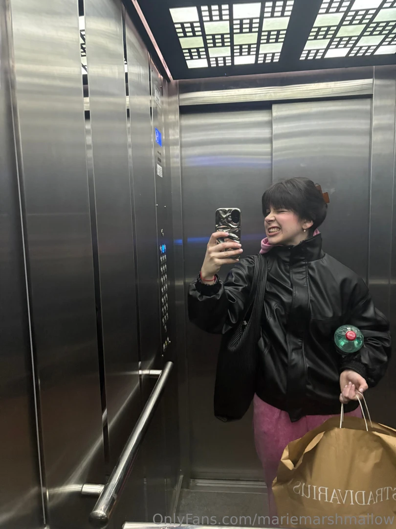 Catch me post-shopping pre-chaos fashion therapy was a success 