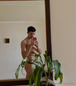 Hey you stop scrolling you have to subscribe to my hottest friend part 4