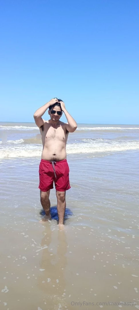 Hello i m gohan online 24 hours contained in pairs or alone vc 