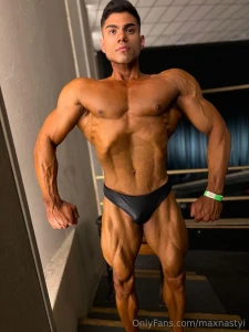 Hello i m mauro_zyzz argentine subscribe now and have a 50 discount on part 43