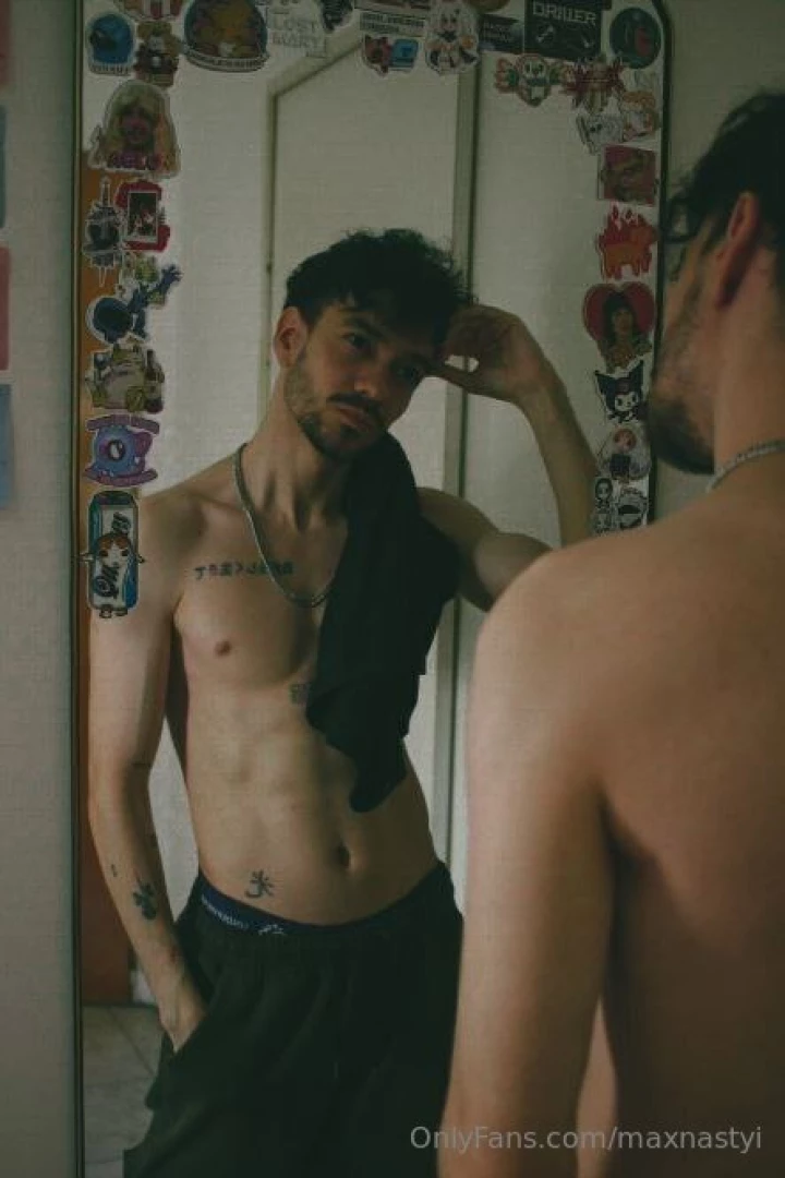 Apollocream i am here to make all your fantasies come true bi dom 