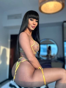 Left or right part 201