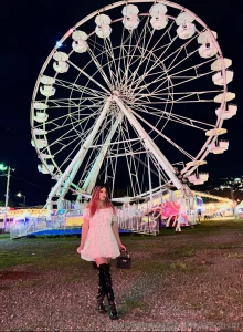 I went to an amusement park because i wanted to laugh feel the part 5