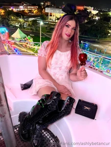 I went to an amusement park because i wanted to laugh feel the part 2