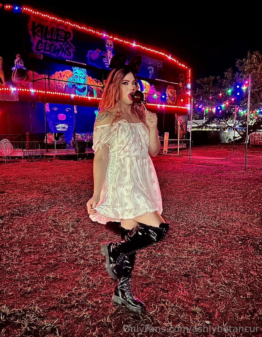 I went to an amusement park because i wanted to laugh feel the part 7 