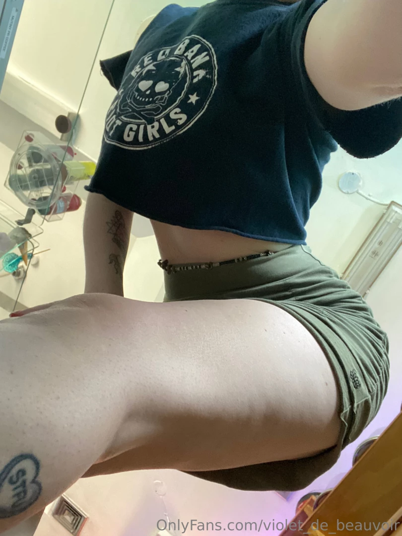 Working hard at the ice cream shop part 1 