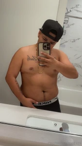 Hey babys im working my body out right now its work in progress most