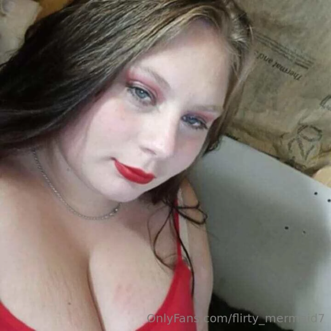 Wanna see erica s 43 e pierced tiddies join her at www onlyfans com part 3 