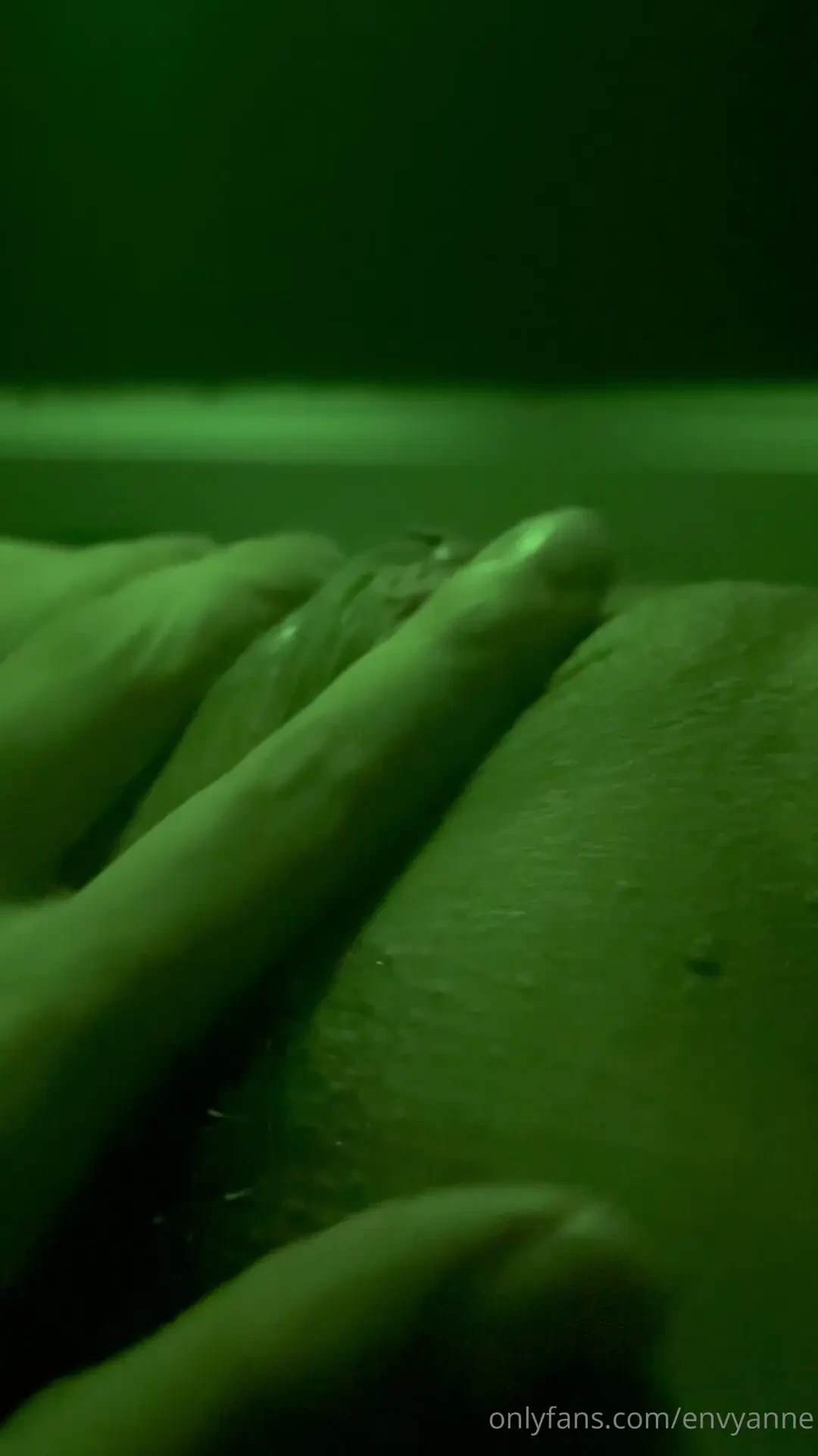 Another late night hope you dream of me 