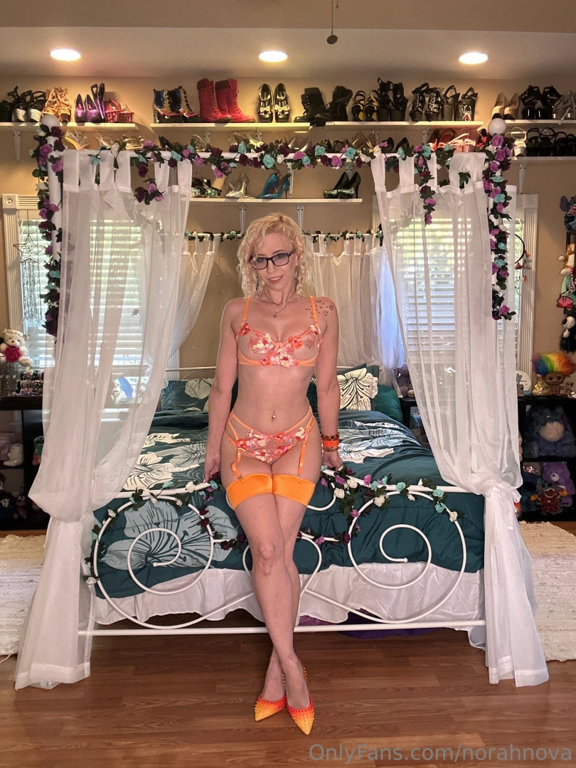 My newest photoset and tease 