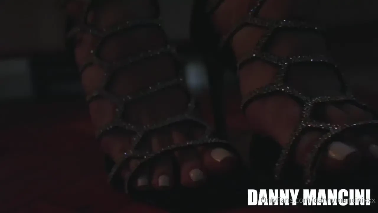 Esse video pra meus safados que gostam de pezinhos e sempre me pedem 
