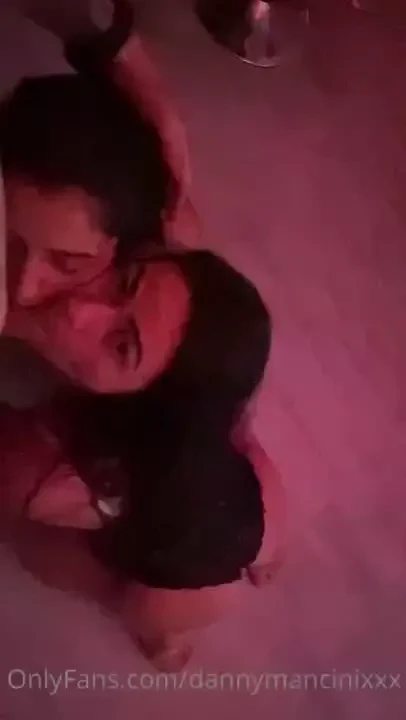 Sharing the dick samirahmaya and loupan 