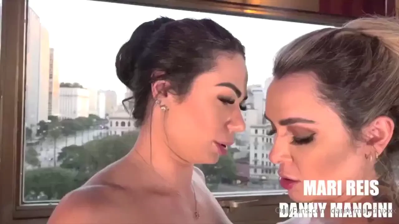 Como eu amo as segundas mais um video tesudo com essa nave gostosa 