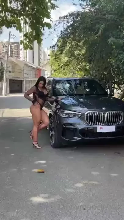 Very sexy 