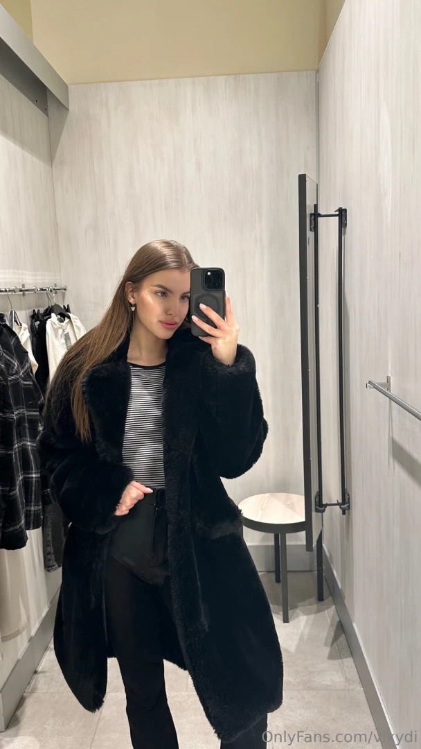 Moments worth keeping forever 