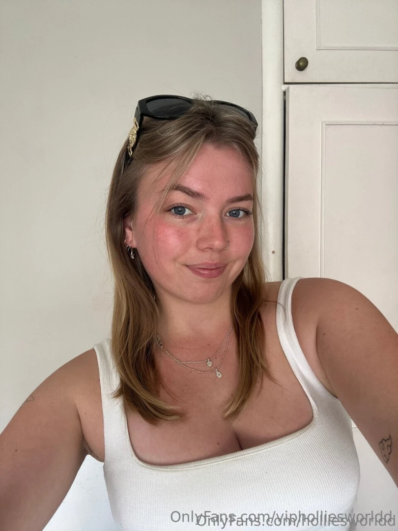 Throw back to when it was actually warm xx 