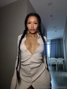 Don t move just look at me part 1