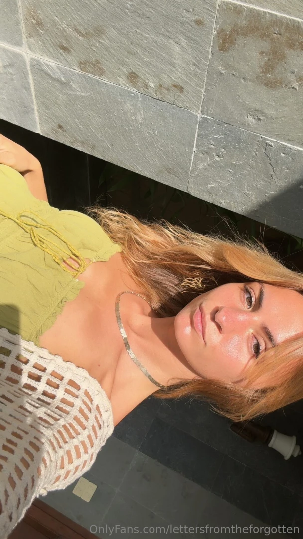 Daydreaming of a cute date any ideas in mind part 1 