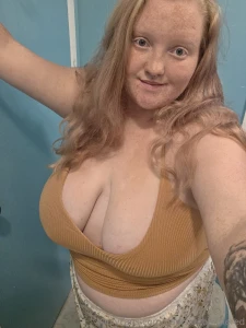 Gods i m so fucking horny