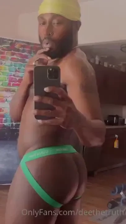 I think my booty gettin bigger 