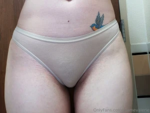 Panties of the day so you prefer something plain and simple like this