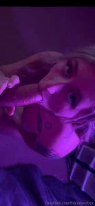 Lots of eye contact with this pov blow job video thirdlegjefe