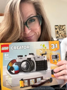 Who s going to join me tonight for a quick live to put together this