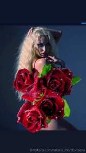 Red lace tight waist soft lips you ve seen a glimpse but the real