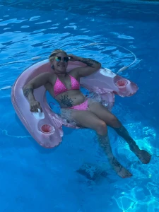 I had such a fun holiday got to spend alot of time in the pool amp