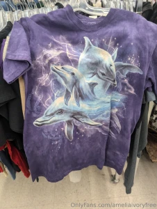 I think i missed out when i put back this find at the thrift store