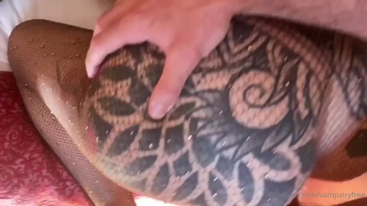 He vixnlex puts me on a leash and then dominates my tight pussy his 