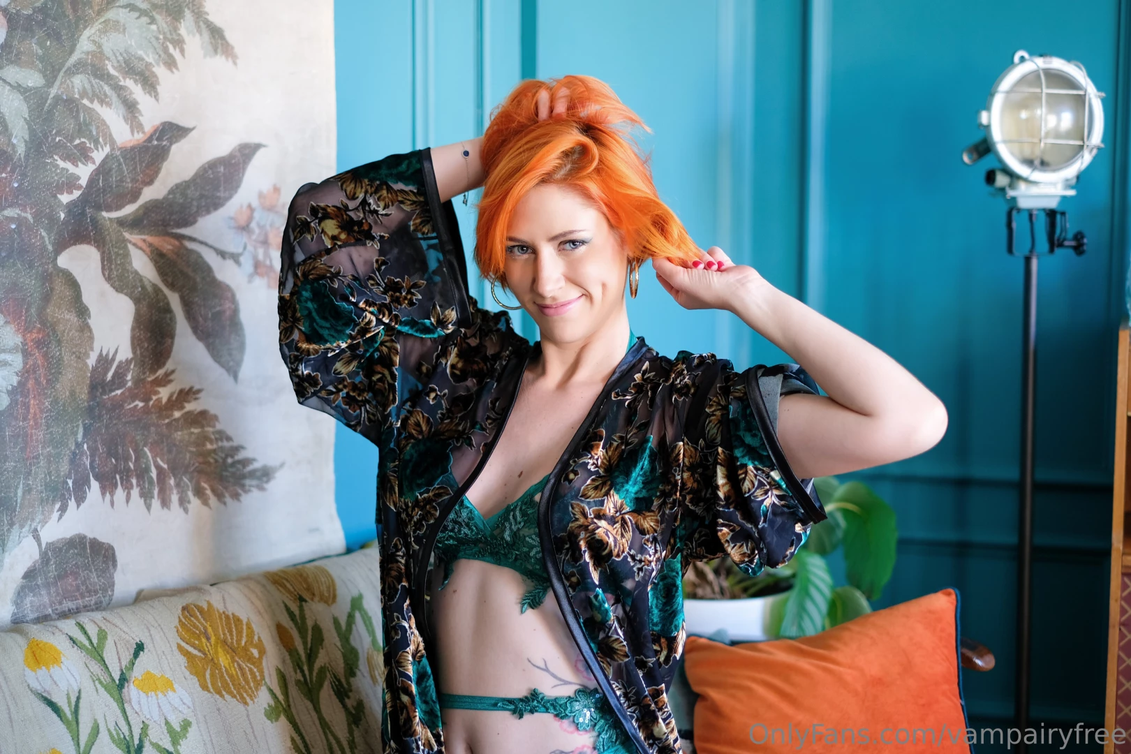 This ass needs a slap don t you think 