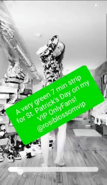 Exclusive vid on my rosiblossomvip account 