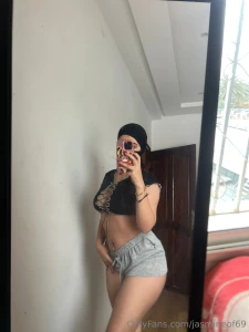 Me myself and my mirror game