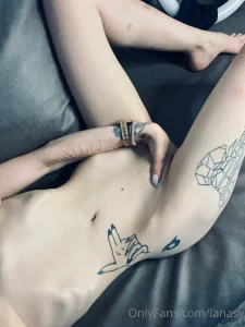 My dear fan my panties and you felt that it was so wet there and