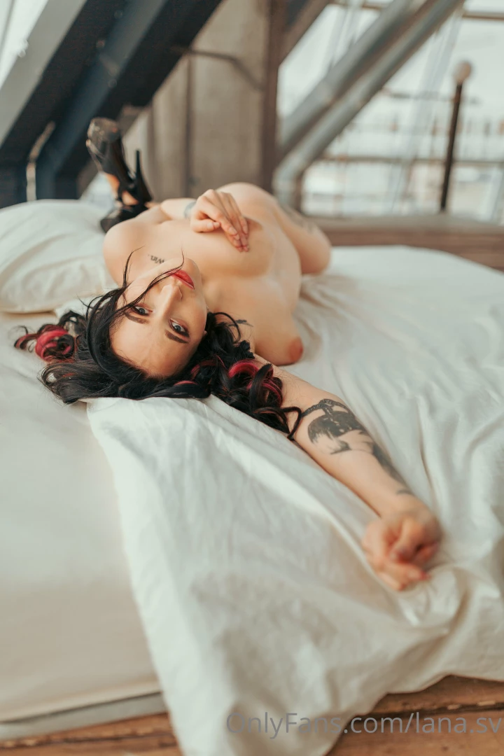 Can i lay this hot body in your bed 
