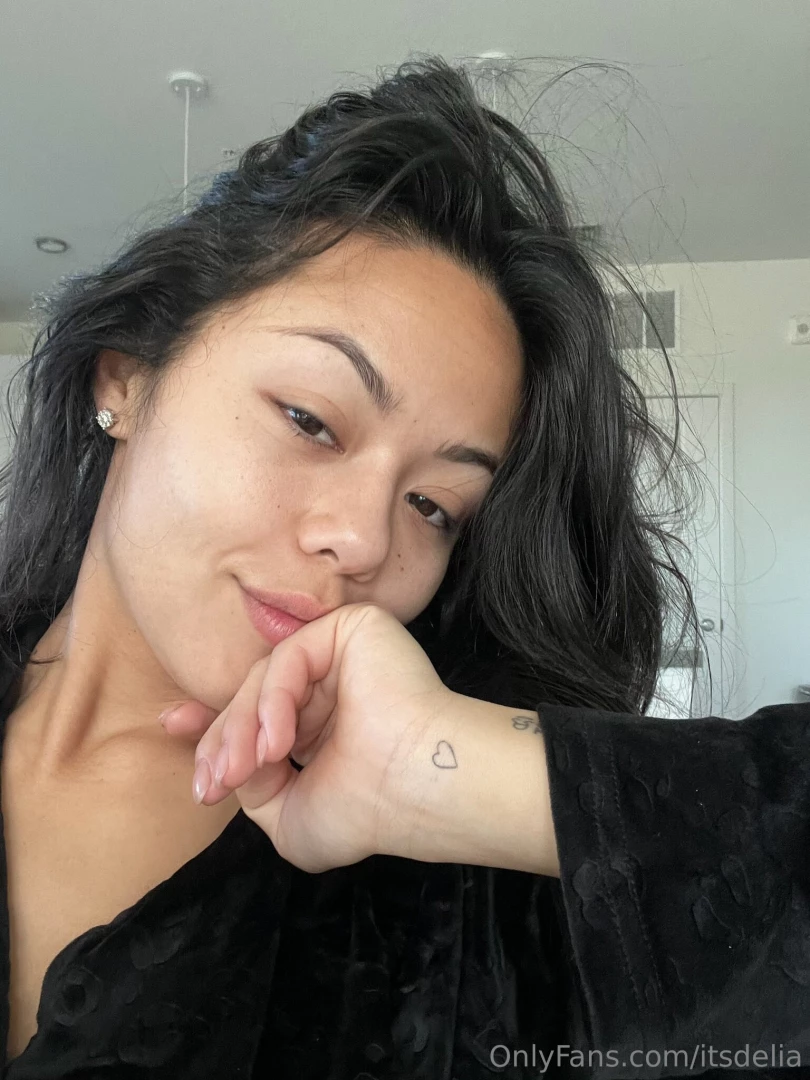 Happy wednesday trying to bless you all day message me and let me show 