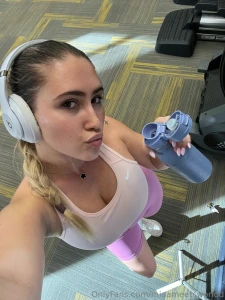 Happy tuesday babes did you workout today there are 14 days left of