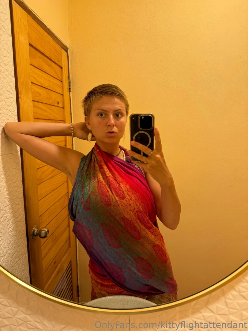 Sending holly jolly blessings 