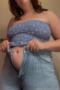 Another custom video i felt bloated asf so obviously that means