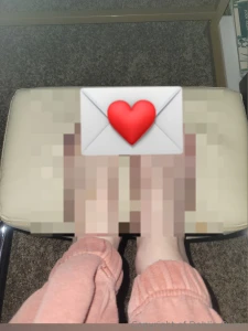 Guess my new pedicure color and get a free picture or press the button