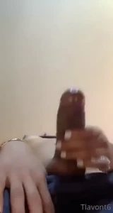 Look at my under boobs i want them licked and also new cumshot as well