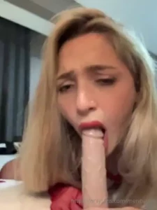 Bu videoyu yaln z ve sessiz ortamda izle nce sana sakso cekiyorum yle