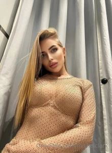 Newly single aliceconstans miss hot guys amp hungry for sex she wanna part 23