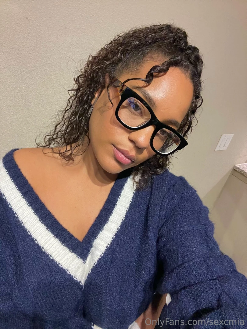 Need ur cum on my face 